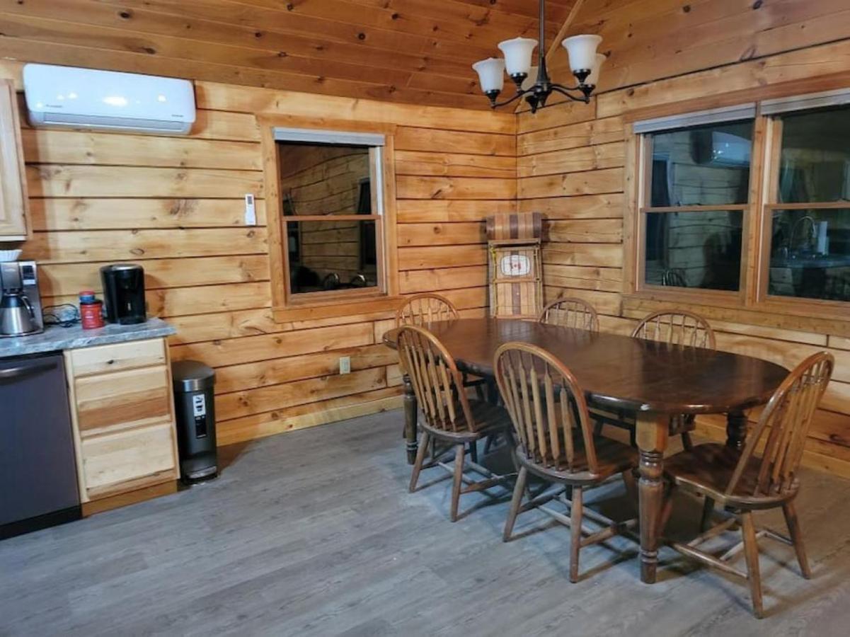 Tranquility And Views Villa Keeseville Bagian luar foto